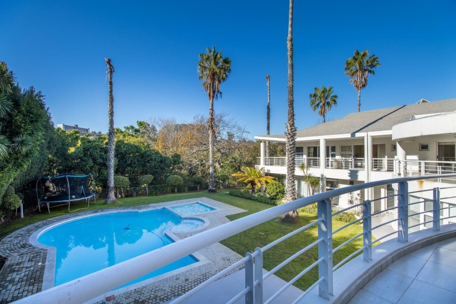 7 Bedroom Property for Sale in Constantia Western Cape